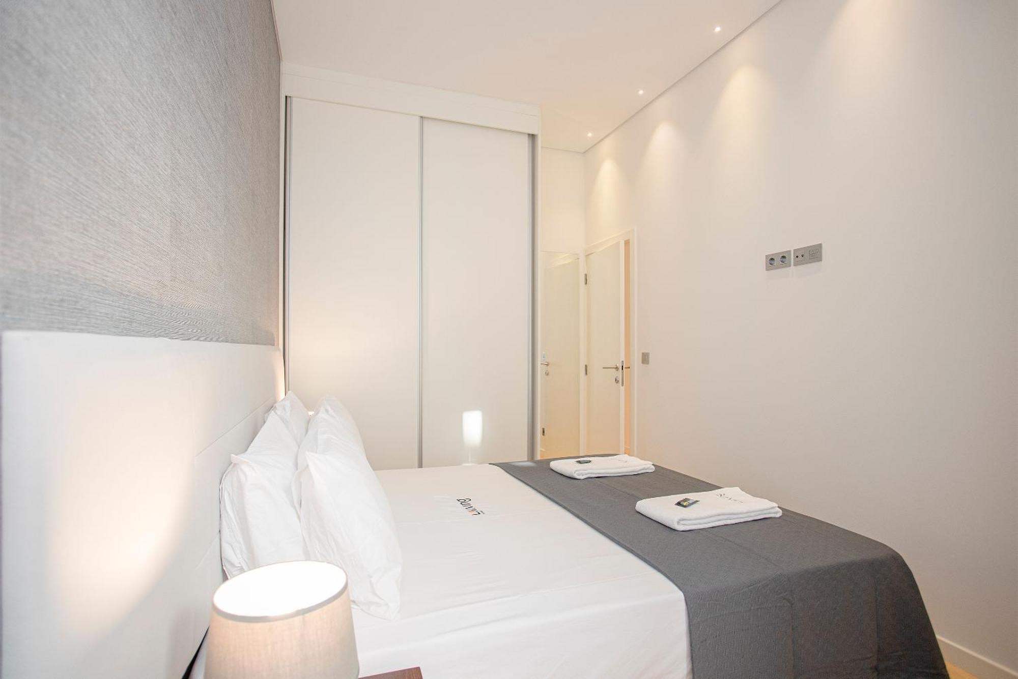 Liiiving In Porto-Mouzinho Residence Apartments Buitenkant foto