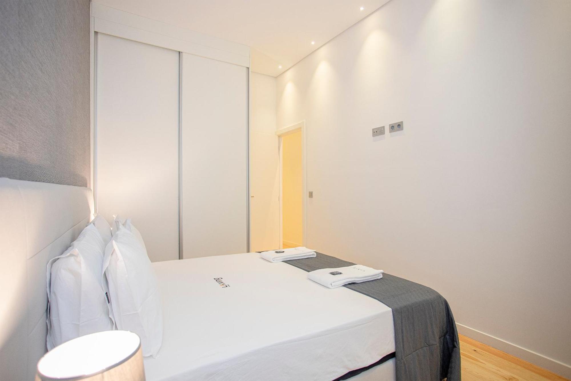 Liiiving In Porto-Mouzinho Residence Apartments Buitenkant foto